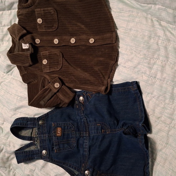 Lee Kids Blue Denim Overalls and Green Shirt. - Picture 1 of 1
